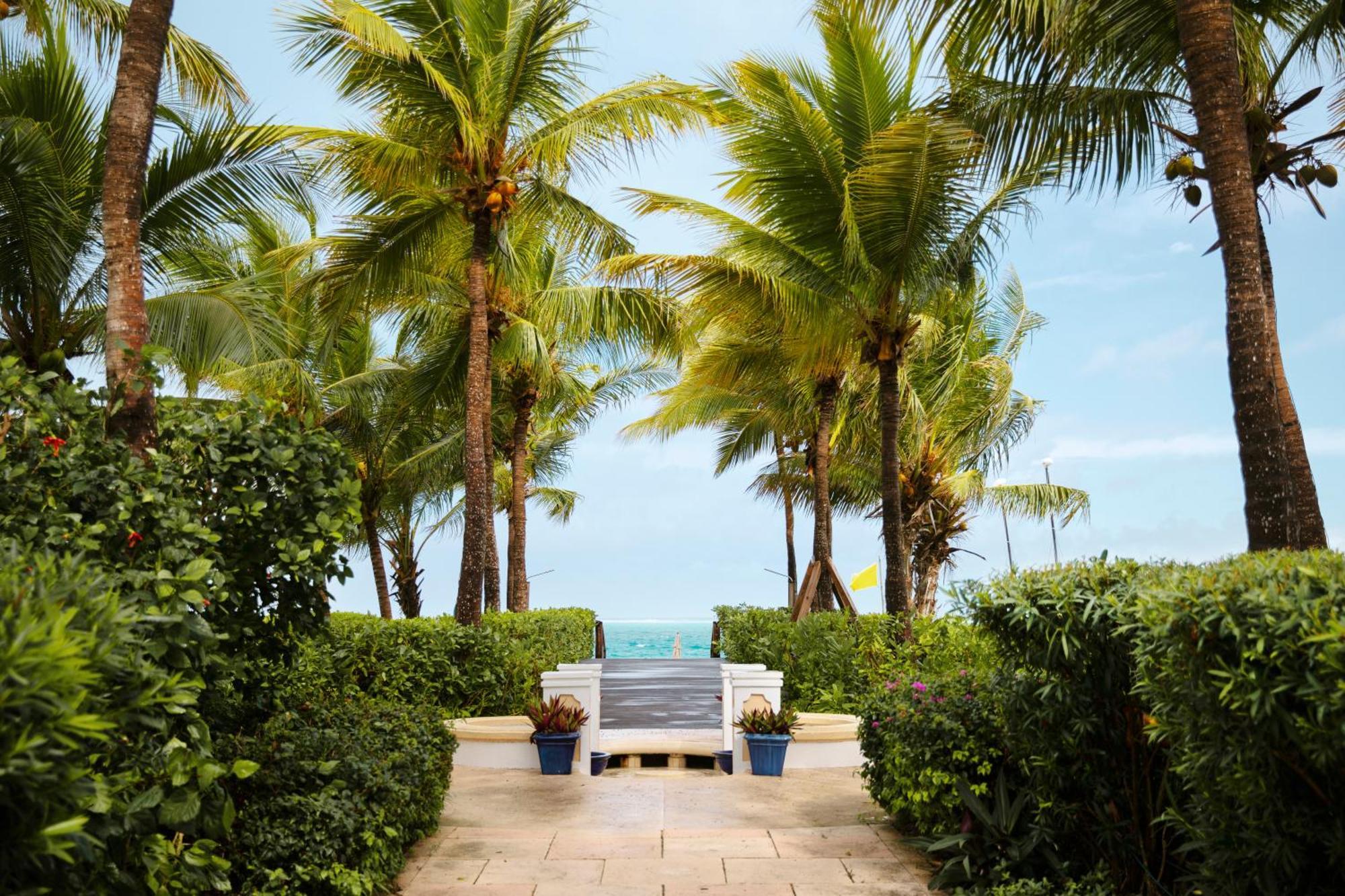 Hotel Point Grace Grace Bay Esterno foto