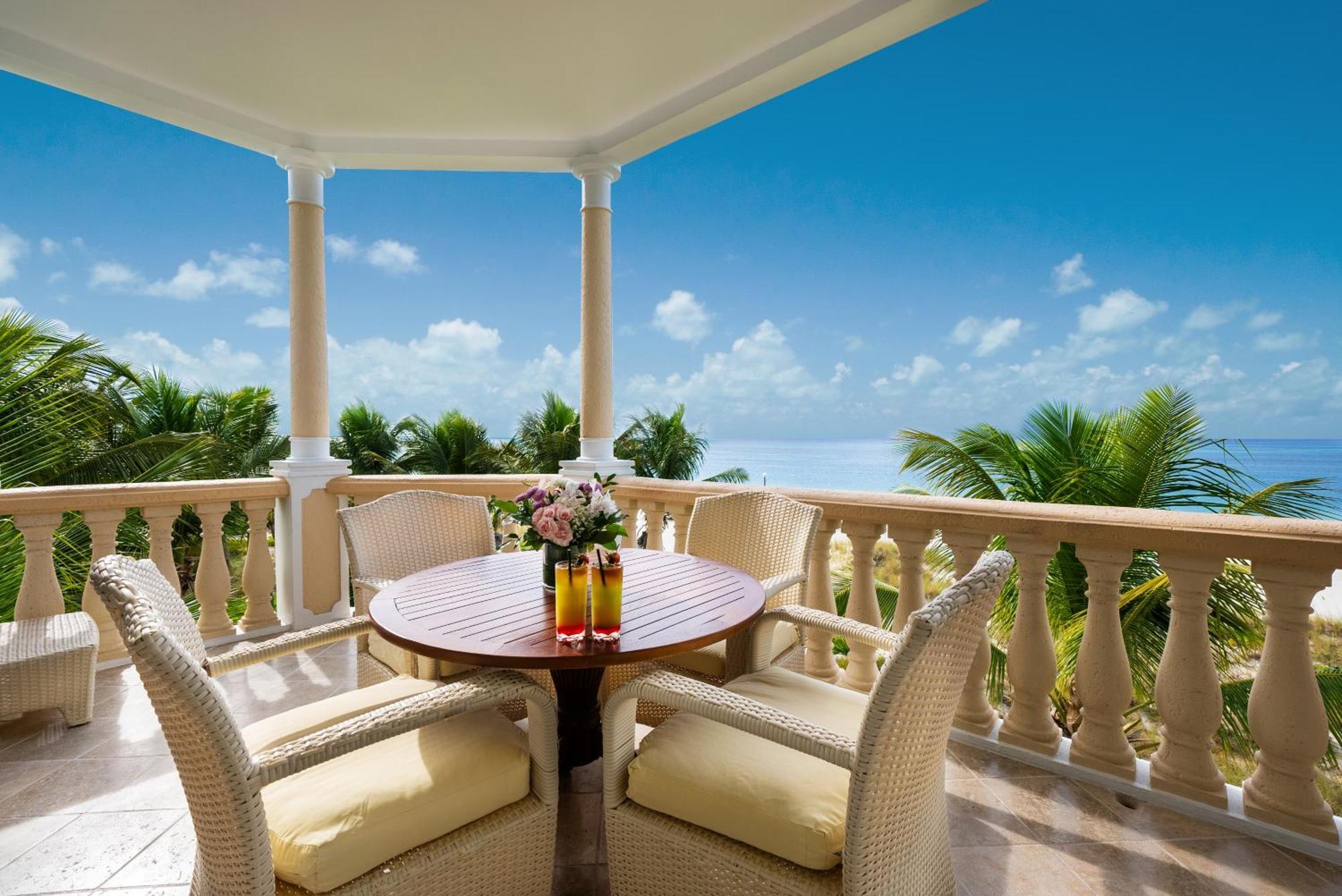 Hotel Point Grace Grace Bay Esterno foto