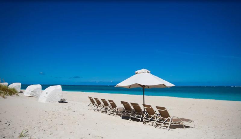 Hotel Point Grace Grace Bay Esterno foto